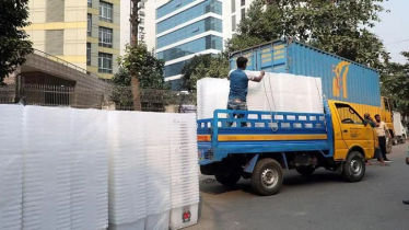 এক ঘন্টা আগেদেশের বিভিন্ন কেন্দ্রে পৌঁছাতে শুরু করেছে ব্যালট