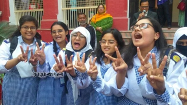 এইচএসসির ফল: পাসের হারে শীর্ষে ঢাকা, পিছিয়ে বরিশাল