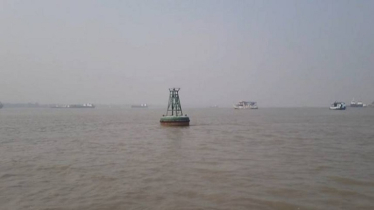 ছয় হাজার বস্তুায় ১৭৫ মেট্রিক টন সরকারি চাল ভর্তি বাল্কহেড ডুবি