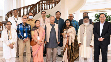 দুর্গাপূজার প্রস্তুতি নিয়ে সনাতন ধর্মের নেতাদের সঙ্গে প্রধান উপদেষ্টার বৈঠক