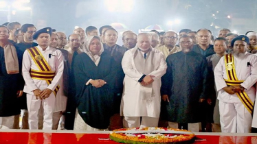 ভাষাশহীদদের প্রতি প্রধান বিচারপতির শ্রদ্ধা 