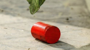 পল্লবী থানার পাশে ককটেল বিস্ফোরণ 