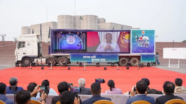 যাত্রা শুরু করল ভোটের গাড়ি—সুপার ক্যারাভান