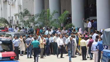সচিবালয়ে বিক্ষোভ: সিদ্ধান্ত প্রধান উপদেষ্টা দেশে ফেরার পর