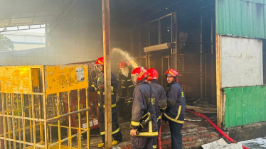 শাহজালাল বিমানবন্দরের আগুন অনেকটা নিয়ন্ত্রণে : বেবিচক