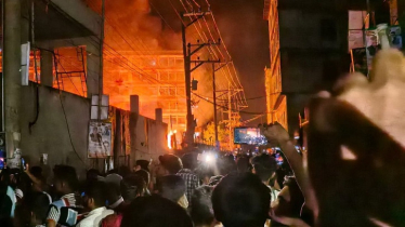 আশুলিয়ায় পোশাক কারখানায় অগ্নিকাণ্ডে ছয়জনের মৃত্যু