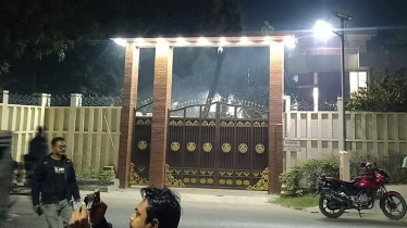 গোপালগঞ্জে জেলা প্রশাসকের বাসভবনের সামনে ককটেল বিস্ফোরণ