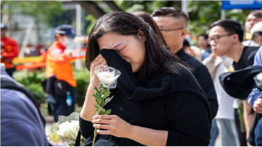 হংকং অগ্নিকাণ্ড: শোকের মাঝে মানবিকতার আলো হংকং অগ্নিকাণ্ড: শোকের মাঝে মানবিকতার আলো