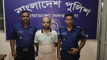 চুয়াডাঙ্গায় স্কুলছাত্রীকে শ্লীলতাহানীর অভিযোগে শিক্ষক গ্রেফতার