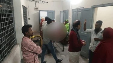 পুলিশ বক্সের সামনে যুবদল কর্মীকে ছুরিকাঘাতে হত্যা