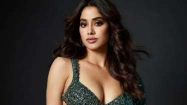 ঋতুস্রাব নিয়ে পুরুষদের একহাত নিলেন জাহ্নবী কাপুর