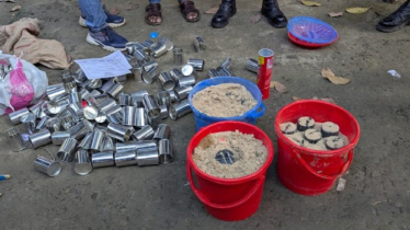 আ. লীগ নেতার বোনের বাড়িতে মিলল ৩ বালতি ককটেল