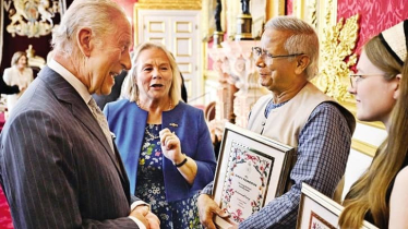 ‘কিং চার্লস তৃতীয় হারমনি অ্যাওয়ার্ড ২০২৫’ গ্রহণ করলেন ড. ইউনূস