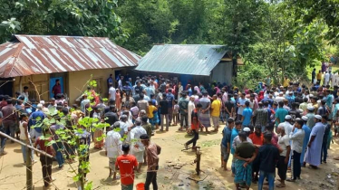 খাগড়াছড়ির রামগড়ে মা ও মেয়েকে গলা কেটে হত্যা