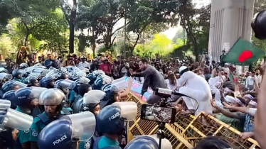 শিক্ষকদের আটকে দিল পুলিশ, আসতে পারে নতুন কর্মসূচি