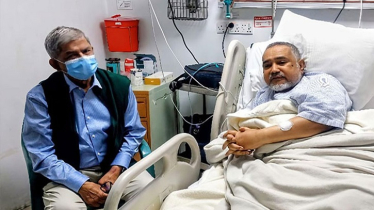 ডা. তাহেরকে দেখতে হাসপাতালে মির্জা ফখরুল