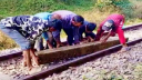 রেললাইনে স্লিপার ফেলে দুর্ঘটনার চেষ্টা, অল্পের জন্য রক্ষা