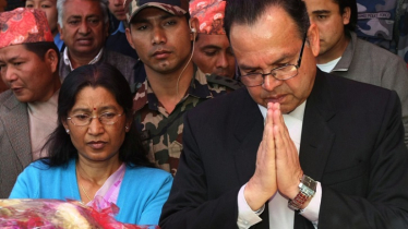 নেপালের সাবেক প্রধানমন্ত্রীর স্ত্রীকে ‘জীবন্ত পুড়িয়ে’ হত্যার অভিযোগ