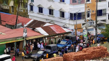 মা-ছেলের লাশ বিছানায়, সিলিং ফ্যানে ঝুলছিলেন বাবা
