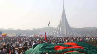 শহীদদের প্রতি শ্রদ্ধা জানাতে জাতীয় স্মৃতিসৌধে জনতার ঢল শহীদদের প্রতি শ্রদ্ধা জানাতে জাতীয় স্মৃতিসৌধে জনতার ঢল