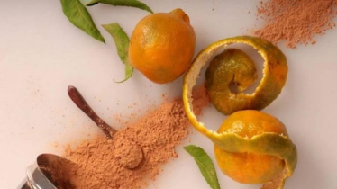 ত্বকের সমস্যা দূর করতে কমলার খোসা 
