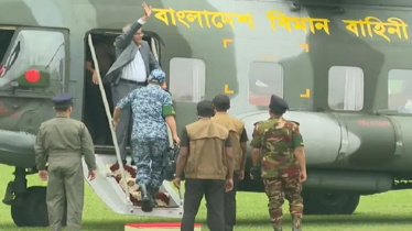 নিজ জেলা ঠাকুরগাঁও পৌঁছেছেন রাষ্ট্রপতি