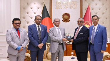 দুর্নীতিবাজদের বিরুদ্ধে দুদককে কঠোর ব্যবস্থা গ্রহণের আহ্বান রাষ্ট্রপতির