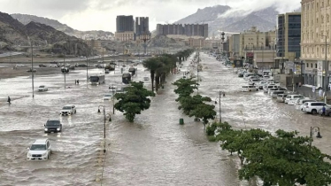 সৌদিজুড়ে ভারি বৃষ্টির পূর্বাভাস, সতর্কতা জারি