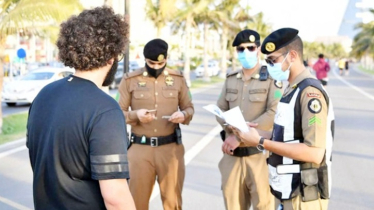 ২১ হাজারের বেশি অবৈধ বিদেশিকে গ্রেপ্তার করেছে সৌদি আরব