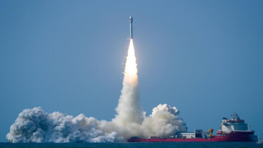 সমুদ্র থেকে স্মার্ট ড্রাগন-৩ রকেটে কক্ষপথে ৭টি স্যাটেলাইট পাঠাল চীন