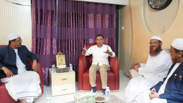 চরমোনাই পীরের বাসায় তারেক রহমান