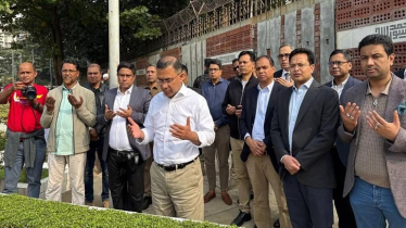 আরাফাত রহমান কোকোর কবর জিয়ারত করলেন তারেক রহমান