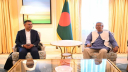 লন্ডনে প্রধান উপদেষ্টার সঙ্গে বৈঠকে তারেক রহমান
