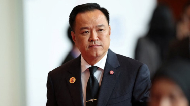 জনগণের হাতে ক্ষমতা ফিরিয়ে দিতে সংসদ ভেঙে দিলেন থাই প্রধানমন্ত্রী