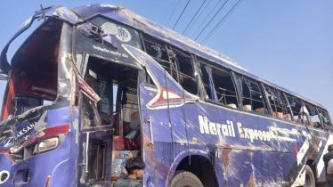 যাত্রীবাহী বাস উল্টে নিহত ২