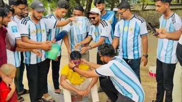 সাত লিটার দুধ দিয়ে গোসল করে ব্রাজিল ছাড়লেন তরুণ