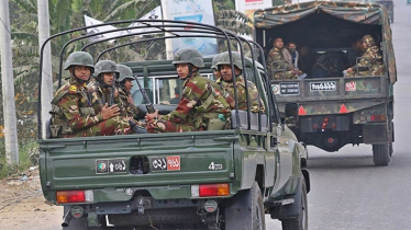 যৌথ বাহিনীর অভিযানে গত এক সপ্তাহে সারাদেশে আটক ১৭১ জন