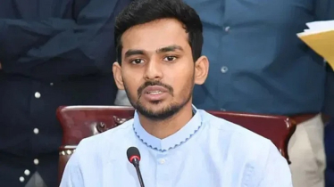 আমার সামনেই পুলিশের গুলিতে দুজন নিহত হন: উপদেষ্টা আসিফ