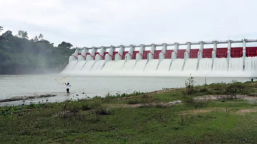 কাপ্তাই বাঁধের পানি নিরাপদ সীমায়; রাতেই বন্ধ হচ্ছে ১৬ জলকপাট