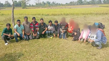 সীমান্তে পতাকা বৈঠকের মাধ্যমে নারীসহ ১২ বাংলাদেশিকে হস্তান্তর