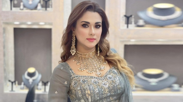 সেই ব্যবসায়ীর সঙ্গে সম্পর্ক নিয়ে মুখ খুললেন নায়িকা ববি