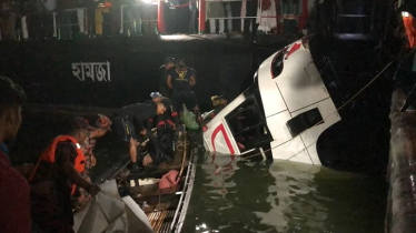 পদ্মায় ডুবে যাওয়া বাস থেকে ২৩ লাশ উদ্ধার