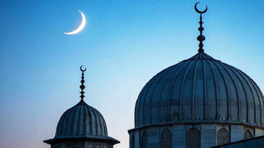 চাঁদ দেখা গেছে, কাল থেকে রোজা