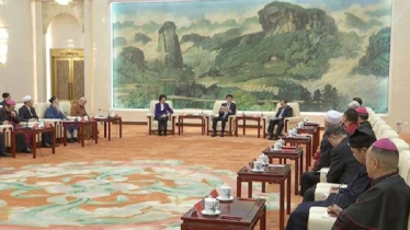 বসন্ত উৎসবে ধর্মীয় গোষ্ঠীগুলোকে শুভেচ্ছা জানালেন ওয়াং হুনিং বসন্ত উৎসবে ধর্মীয় গোষ্ঠীগুলোকে শুভেচ্ছা জানালেন ওয়াং হুনিং