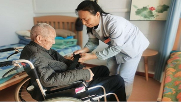 বয়স্কদের পরিচর্যা বিমা সম্প্রসারণ করবে চীন