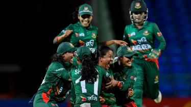 দুর্দান্ত বোলিংয়ে পাকিস্তানকে গুঁড়িয়ে টাইগ্রেসদের বিশ্বকাপ শুর