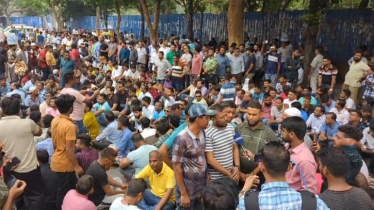 আজও ইশরাকপন্থিদের দখলে নগরভবন, প্রধান ফটকে তালা