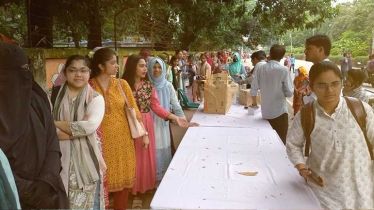 ডাকসুর ভোটগ্রহণ শুরু, সবার উপস্থিতিতে ব্যালট বাক্স সিলগালা 