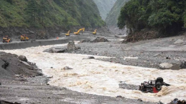 ভারত ও নেপালে বন্যা-ভূমিধসে নিহত ৭০
