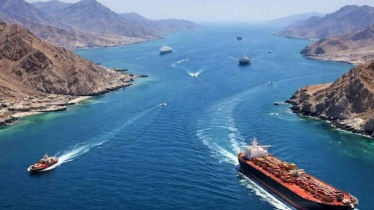 হরমুজ প্রণালি দিয়ে চলাচলের বিশেষ অনুমতি পেল কোন কোন দেশ?